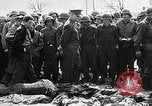 Image libération de soldats américains de camp de prisonniers allemands Allemagne, 1945, de la seconde 33 séquences d'archives historiques vidéo 65675024453