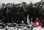 Image libération de soldats américains de camp de prisonniers allemands Allemagne, 1945, de la seconde 34 séquences d'archives historiques vidéo 65675024453