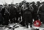 Image libération de soldats américains de camp de prisonniers allemands Allemagne, 1945, de la seconde 36 séquences d'archives historiques vidéo 65675024453