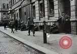 Image -nous et les troupes soviétiques se réunir au Elbe Allemagne, 1945, de la seconde 62 séquences d'archives historiques vidéo 65675024454