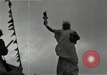 Image Mardi Gras Paris France, 1945, de la seconde 30 séquences d'archives historiques vidéo 65675024460