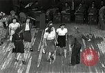 Image Mardi Gras Paris France, 1945, de la seconde 5 séquences d'archives historiques vidéo 65675024461