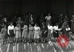 Image Mardi Gras Paris France, 1945, de la seconde 19 séquences d'archives historiques vidéo 65675024461
