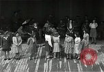 Image Mardi Gras Paris France, 1945, de la seconde 37 séquences d'archives historiques vidéo 65675024461