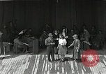 Image Mardi Gras Paris France, 1945, de la seconde 41 séquences d'archives historiques vidéo 65675024461