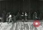 Image Mardi Gras Paris France, 1945, de la seconde 51 séquences d'archives historiques vidéo 65675024461