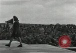Image Mardi Gras Paris France, 1945, de la seconde 60 séquences d'archives historiques vidéo 65675024461