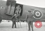 Immagine di Sir Alan Brooke Corea Aviosuperficie Kimpo, 1945, secondo 24 filmato di repertorio 65675024464