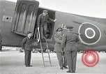 Immagine di Sir Alan Brooke Corea Aviosuperficie Kimpo, 1945, secondo 27 filmato di repertorio 65675024464
