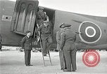 Immagine di Sir Alan Brooke Corea Aviosuperficie Kimpo, 1945, secondo 31 filmato di repertorio 65675024464