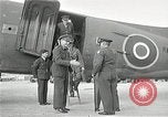 Immagine di Sir Alan Brooke Corea Aviosuperficie Kimpo, 1945, secondo 36 filmato di repertorio 65675024464