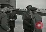 Immagine di Sir Alan Brooke Corea Aviosuperficie Kimpo, 1945, secondo 46 filmato di repertorio 65675024464