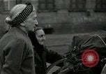 Immagine di Popolo tedesco Nürnberg Germania, 1945, secondo 15 filmato di repertorio 65675024475