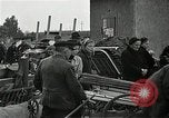 Immagine di Popolo tedesco Nürnberg Germania, 1945, secondo 25 filmato di repertorio 65675024475