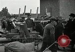 Immagine di Popolo tedesco Nürnberg Germania, 1945, secondo 30 filmato di repertorio 65675024475