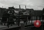 Immagine di Popolo tedesco Nürnberg Germania, 1945, secondo 46 filmato di repertorio 65675024475