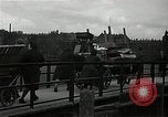 Immagine di Popolo tedesco Nürnberg Germania, 1945, secondo 48 filmato di repertorio 65675024475