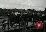 Immagine di Popolo tedesco Nürnberg Germania, 1945, secondo 51 filmato di repertorio 65675024475