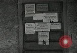 Immagine di Popolo tedesco Nürnberg Germania, 1945, secondo 62 filmato di repertorio 65675024475