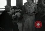 Immagine di Sistema di cottura a vapore sul fiume Volga La Russia, 1935, secondo 15 filmato di repertorio 65675024485