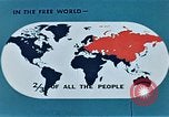 Immagine di Film sulla missione USIA United States USA, 1954, secondo 22 filmato di repertorio 65675024520