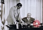 Standbild United States Information Agency Operationen United States USA, 1954, aus Sekunde 48 historischem Filmmaterial Videoclip 65675024522