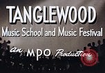 Standbild Serge Koussevitzky Tanglewood Massachusetts USA, 1950, aus Sekunde 12 historischem Filmmaterial Videoclip 65675024527