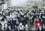 Standbild Streiks und Demonstrationen Ost Berlin Deutschland, 1953, aus Sekunde 4 historischem Filmmaterial Videoclip 65675024530