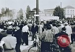 Standbild Streiks und Demonstrationen Ost Berlin Deutschland, 1953, aus Sekunde 6 historischem Filmmaterial Videoclip 65675024530
