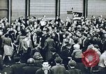Standbild Streiks und Demonstrationen Ost Berlin Deutschland, 1953, aus Sekunde 12 historischem Filmmaterial Videoclip 65675024530
