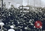 Standbild Streiks und Demonstrationen Ost Berlin Deutschland, 1953, aus Sekunde 23 historischem Filmmaterial Videoclip 65675024530