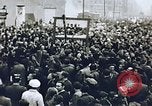 Standbild Streiks und Demonstrationen Ost Berlin Deutschland, 1953, aus Sekunde 24 historischem Filmmaterial Videoclip 65675024530