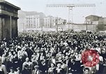 Standbild Streiks und Demonstrationen Ost Berlin Deutschland, 1953, aus Sekunde 28 historischem Filmmaterial Videoclip 65675024530
