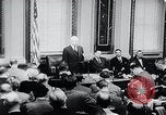 Image Le président Dwight Eisenhower à la conférence de presse United States USA, 1956, de la seconde 40 séquences d'archives historiques vidéo 65675024532