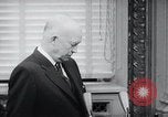 Image Le président Dwight Eisenhower à la conférence de presse United States USA, 1956, de la seconde 44 séquences d'archives historiques vidéo 65675024532