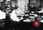 Image United States Information Service contre la propagande soviétique United States USA, 1956, de la seconde 11 séquences d'archives historiques vidéo 65675024533
