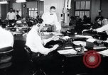 Image United States Information Service contre la propagande soviétique United States USA, 1956, de la seconde 14 séquences d'archives historiques vidéo 65675024533