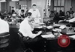 Image United States Information Service contre la propagande soviétique United States USA, 1956, de la seconde 19 séquences d'archives historiques vidéo 65675024533