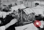 Image United States Information Service contre la propagande soviétique United States USA, 1956, de la seconde 24 séquences d'archives historiques vidéo 65675024533