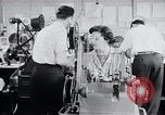 Image United States Information Service contre la propagande soviétique United States USA, 1956, de la seconde 27 séquences d'archives historiques vidéo 65675024533