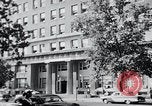 Image United States Information Service contre la propagande soviétique United States USA, 1956, de la seconde 38 séquences d'archives historiques vidéo 65675024533