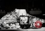 Image mariage ayant eu lieu dans la chapelle royale Windsor Angleterre, 1939, de la seconde 33 séquences d'archives historiques vidéo 65675024546