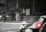 Image mariage ayant eu lieu dans la chapelle royale Windsor Angleterre, 1939, de la seconde 43 séquences d'archives historiques vidéo 65675024546