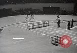 Standbild Millrose games New York United States USA, 1939, aus Sekunde 30 historischem Filmmaterial Videoclip 65675024551
