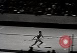Standbild Millrose games New York United States USA, 1939, aus Sekunde 39 historischem Filmmaterial Videoclip 65675024551