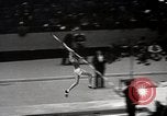 Standbild Millrose games New York United States USA, 1939, aus Sekunde 41 historischem Filmmaterial Videoclip 65675024551