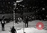 Standbild Millrose games New York United States USA, 1939, aus Sekunde 42 historischem Filmmaterial Videoclip 65675024551