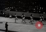 Standbild Millrose games New York United States USA, 1939, aus Sekunde 61 historischem Filmmaterial Videoclip 65675024551