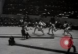 Standbild Millrose games New York United States USA, 1939, aus Sekunde 62 historischem Filmmaterial Videoclip 65675024551