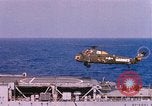 Standbild US Marine Corps UH 34D Hubschrauber Atlantik, 1962, aus Sekunde 49 historischem Filmmaterial Videoclip 65675024585